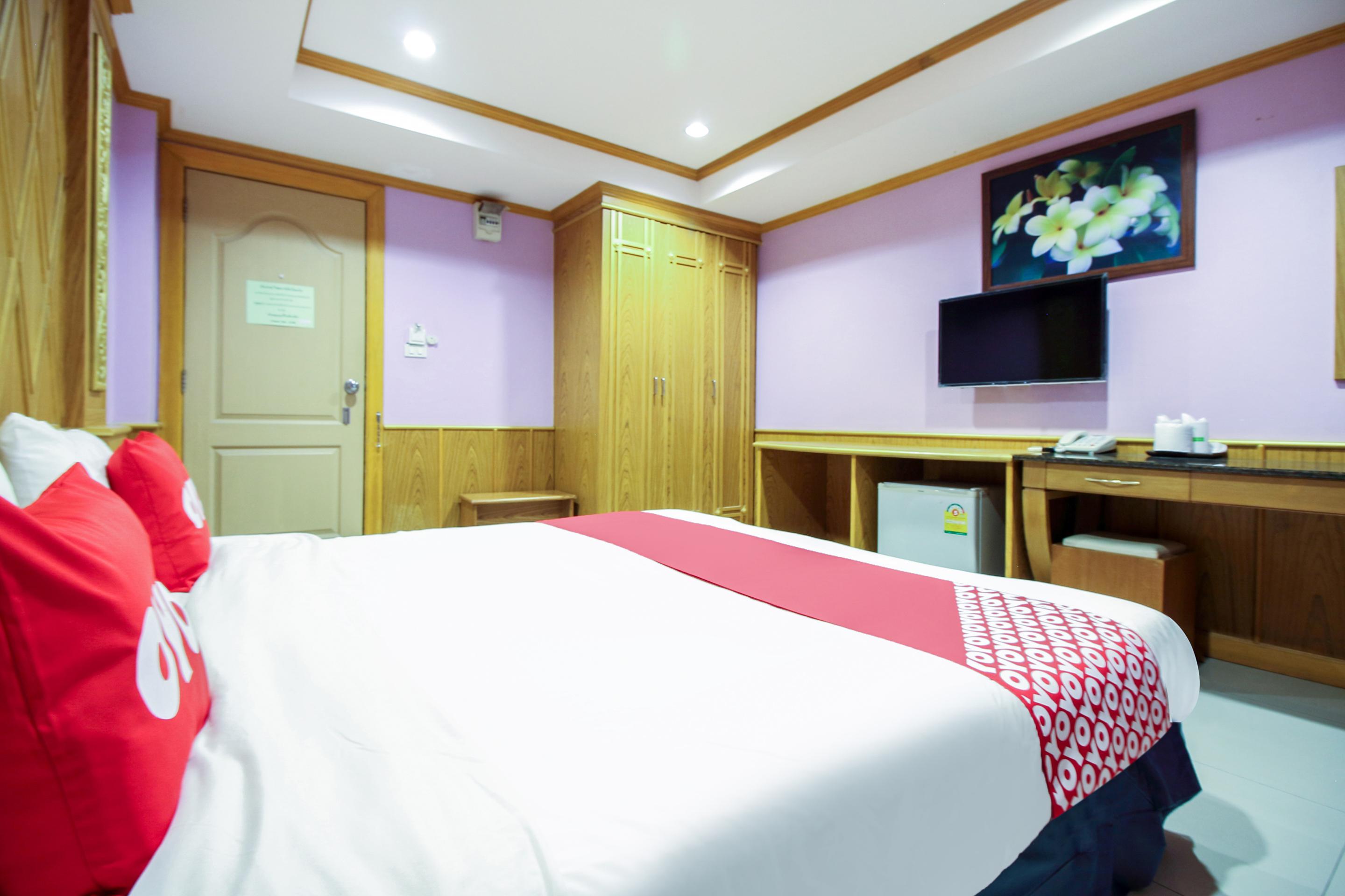 Oyo 280 Thai Garden Resort Бангкок Экстерьер фото