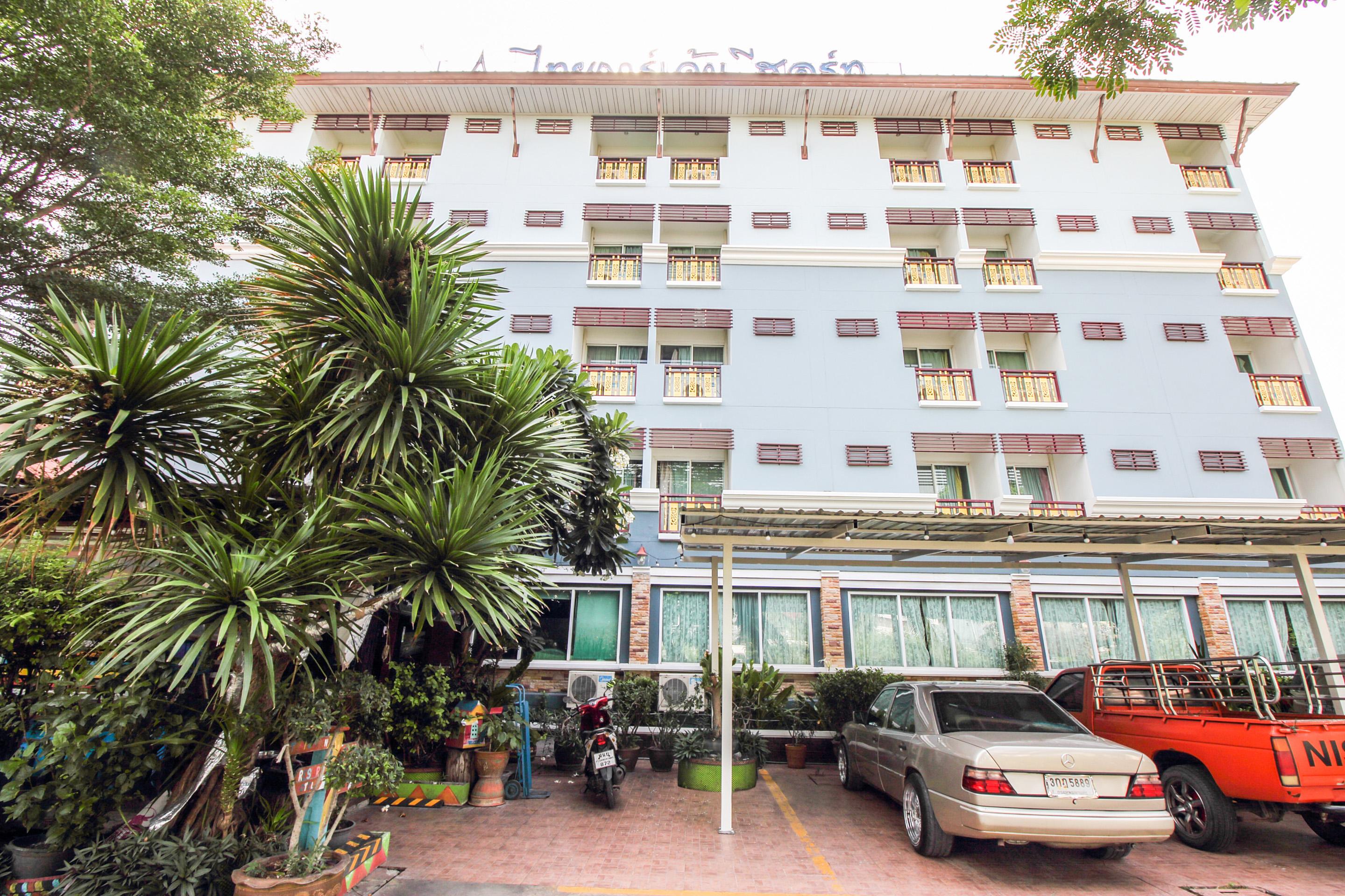 Oyo 280 Thai Garden Resort Бангкок Экстерьер фото