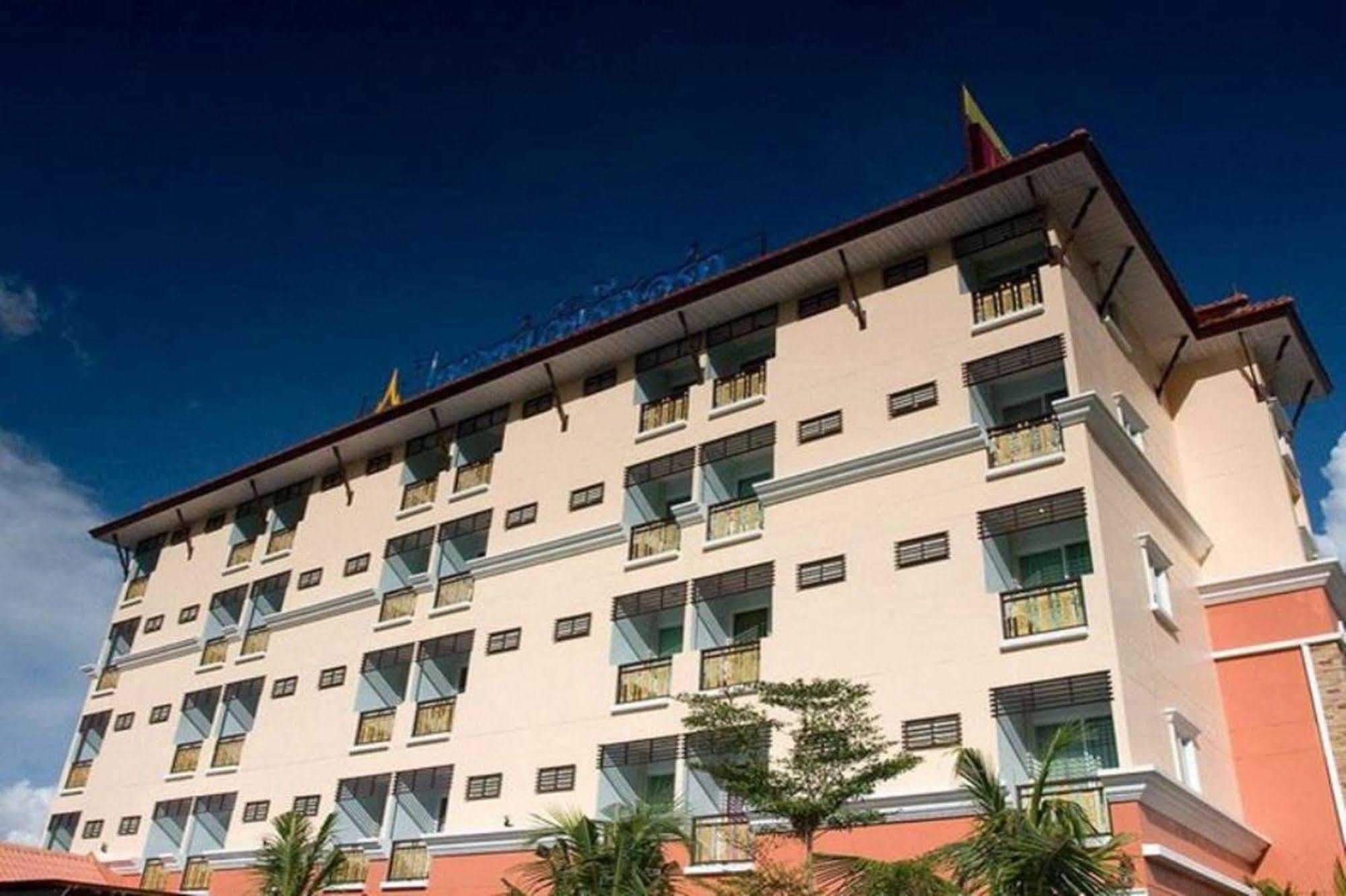 Oyo 280 Thai Garden Resort Бангкок Экстерьер фото