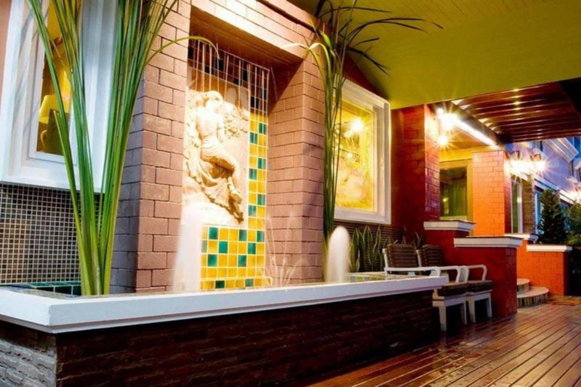 Oyo 280 Thai Garden Resort Бангкок Экстерьер фото